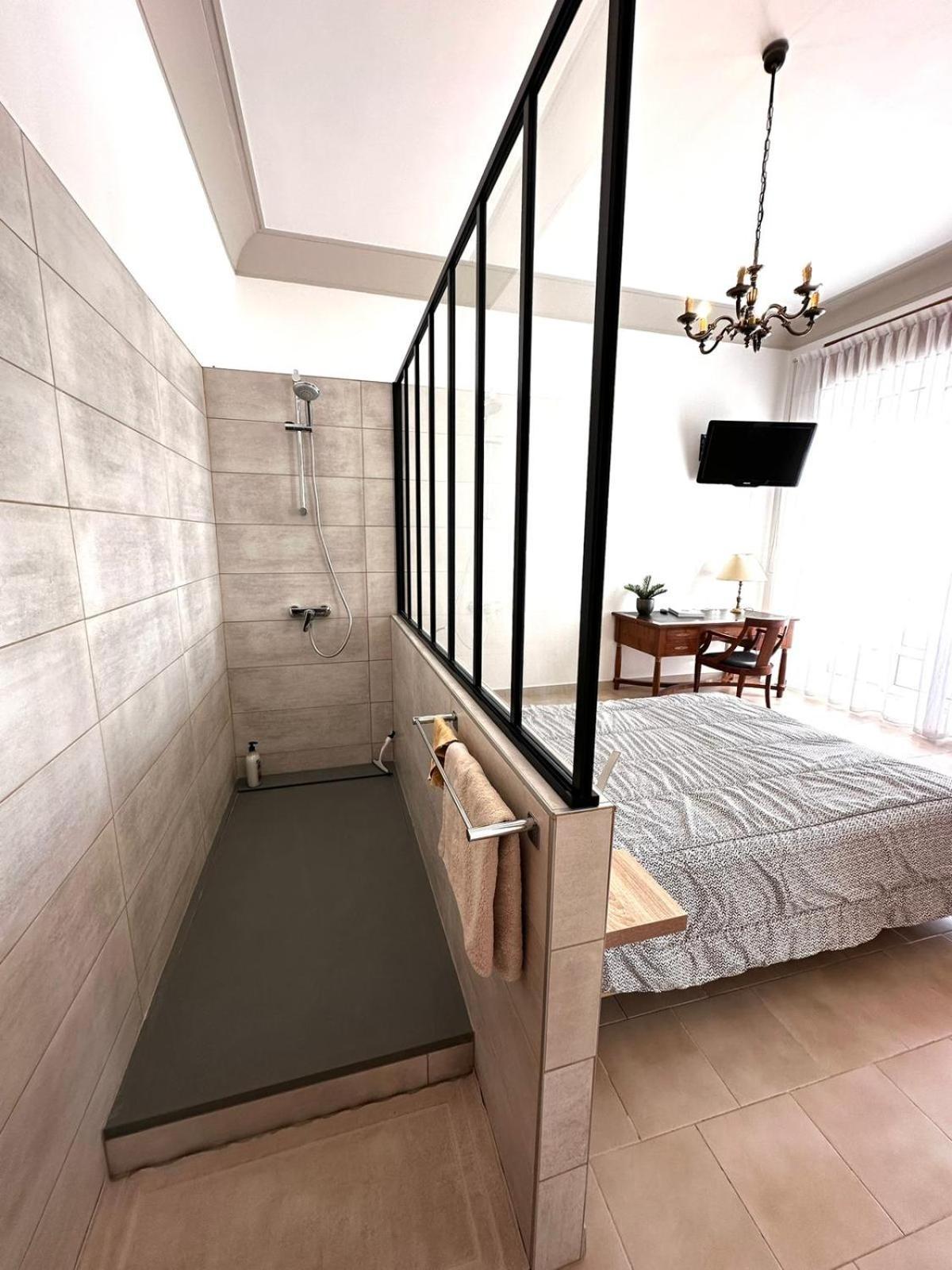Appartement 4 A 8 Personnes, Spacieux De Standing Classe 4 Etoiles Ним Экстерьер фото
