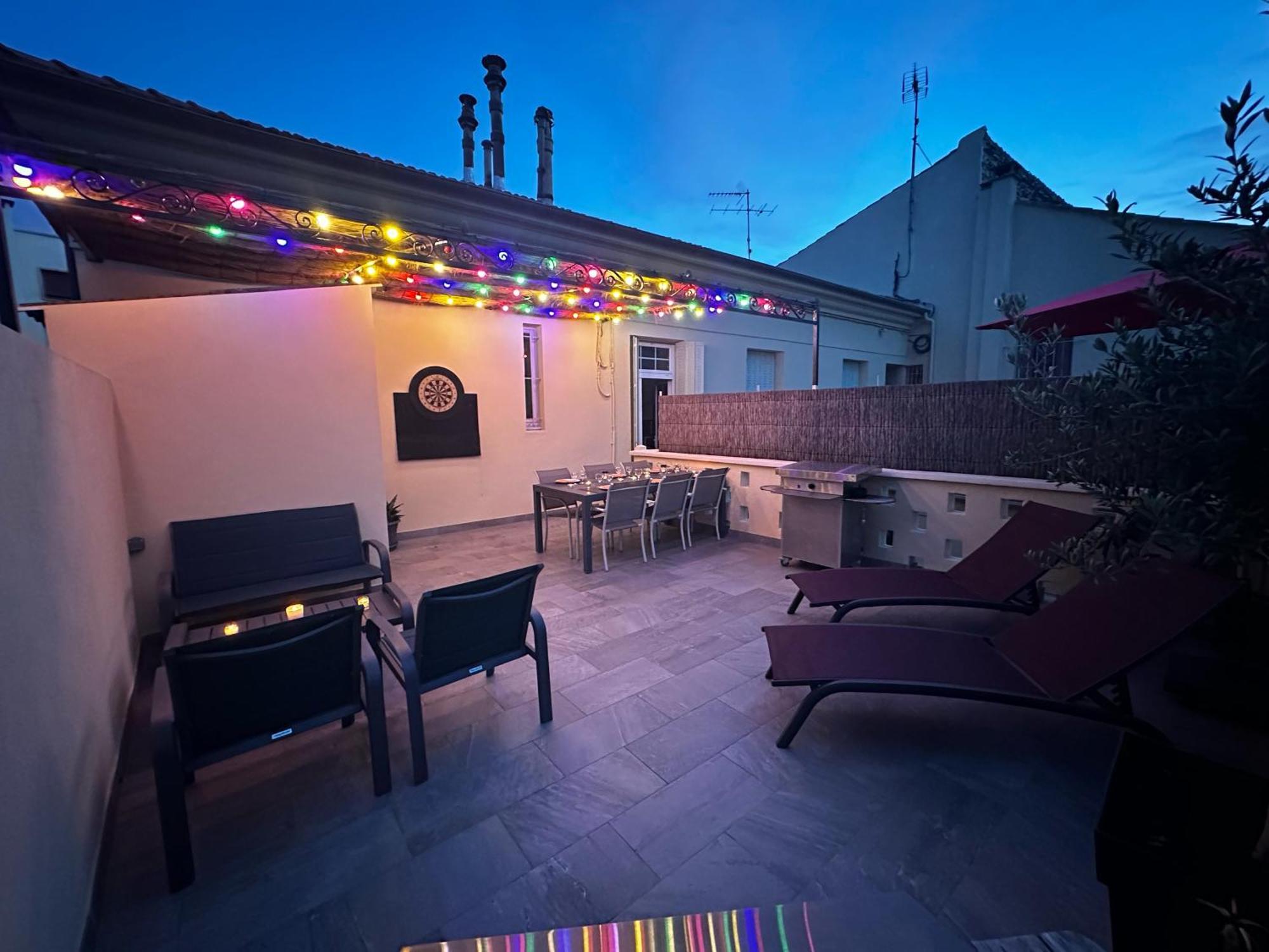 Appartement 4 A 8 Personnes, Spacieux De Standing Classe 4 Etoiles Ним Экстерьер фото